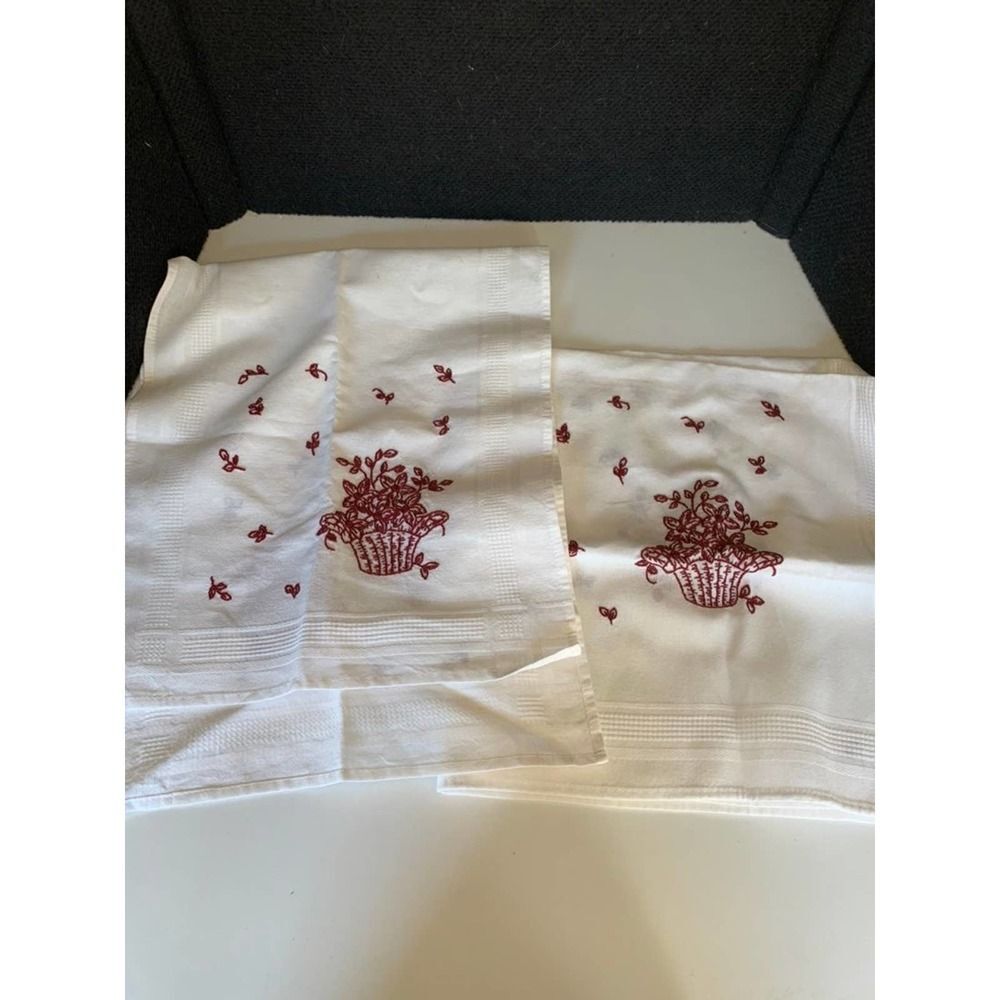 Vintage Set 2 Table Runner Center Piece Red Floral Embroidery White 100% Cotton